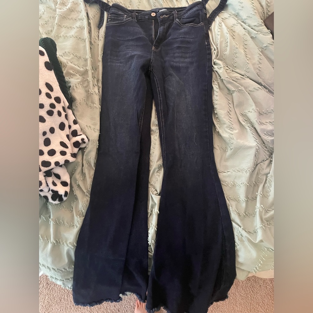 KanCan super Flare jeans. Size 28.